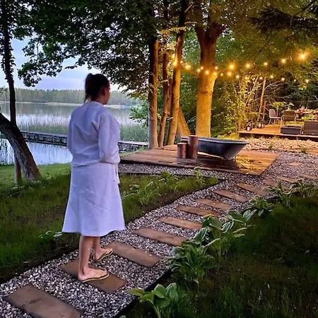 Дом отдыха Siedlisko Dziki Gil Na Mazurach Z Prywatna Plaza I Spa! Русь